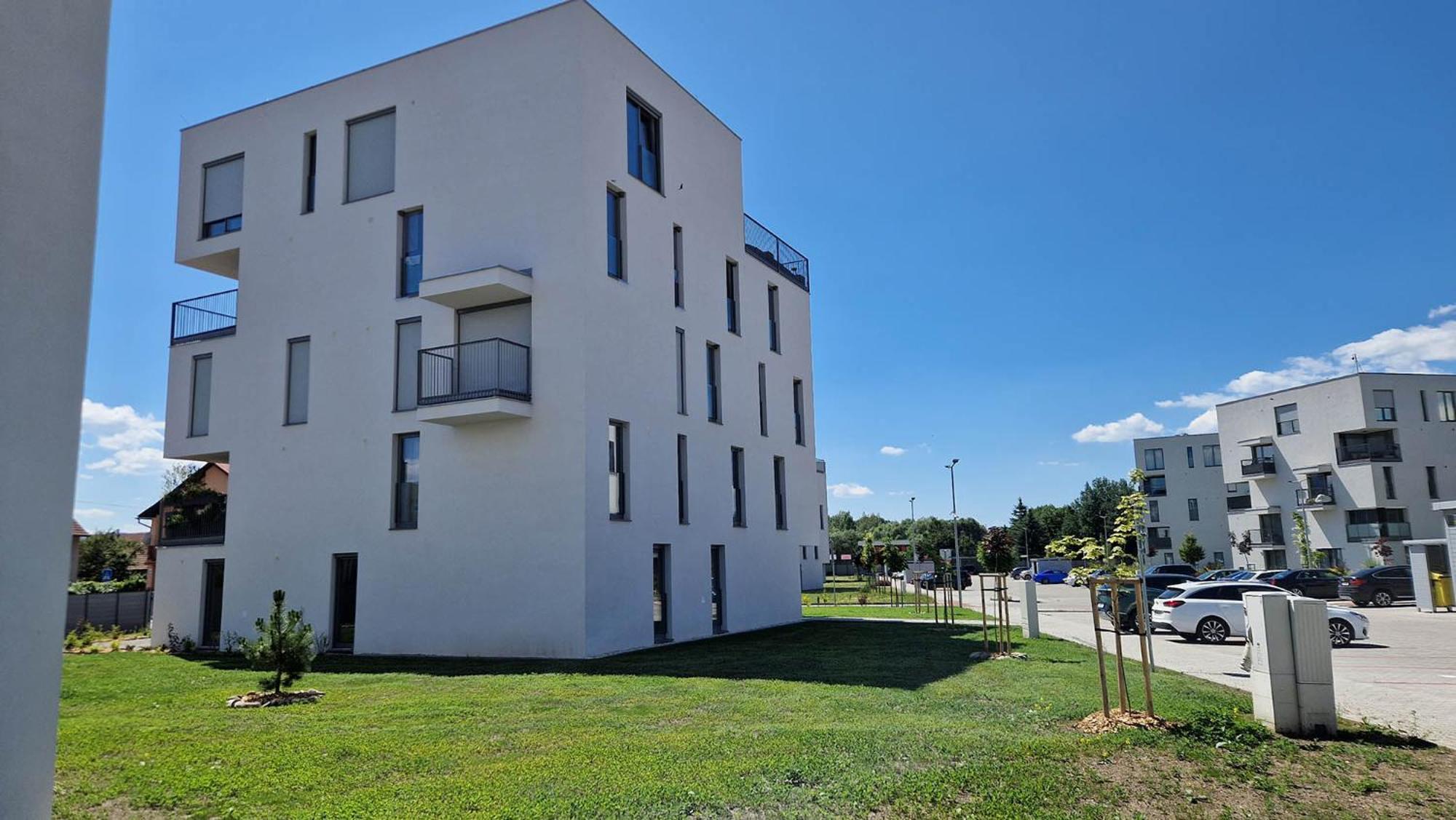 Hillshome - 84M2 Moderny Byt S Terasou Aj Saunou Liptovský Mikuláš Екстериор снимка